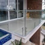 corrimao-de-aco-inox-com-vidro-2